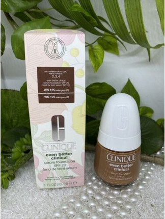 Foundation Clinique Even Better Clinical Serum Foundation LSF 20
