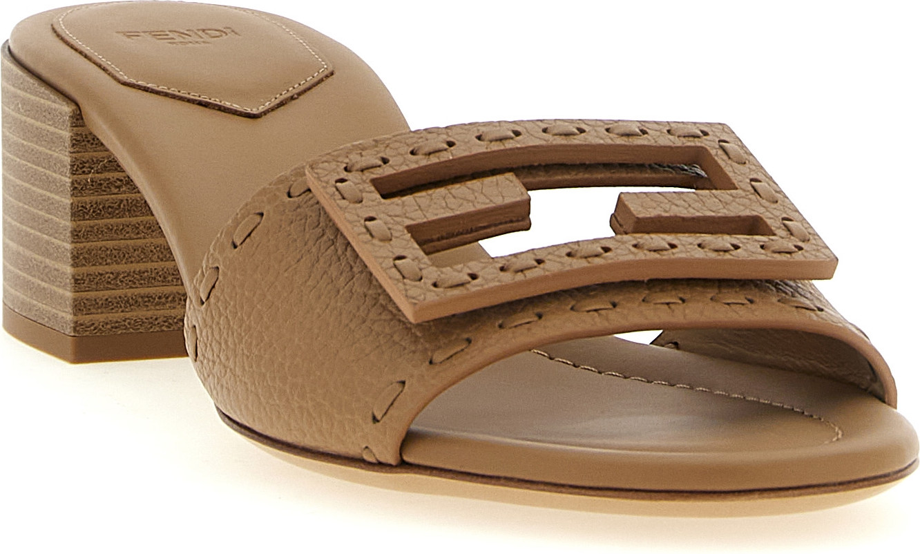 Flat Sandals Fendi Baguette