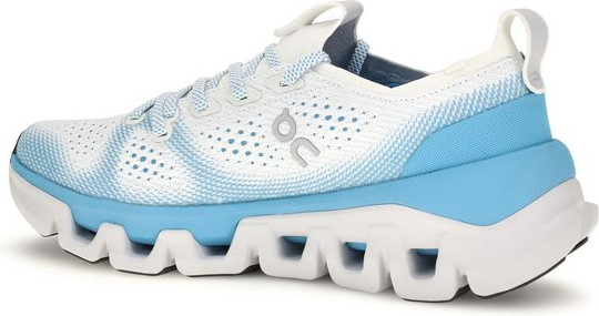 Athletic Sneakers On Cloud X Tempo